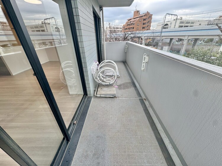 その他 朝の澄んだ空気や、夕方に吹く清々しい風を感じられるバルコニー。