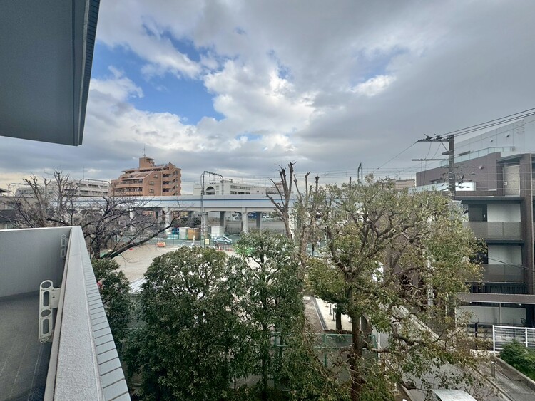 その他 眺望や窓からの景色が良いと、家で過ごす時間も快適です。