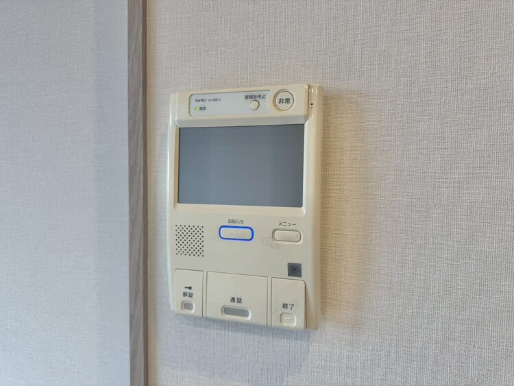 その他 誰が来てもわかる様にモニター付きインターホンを設置。