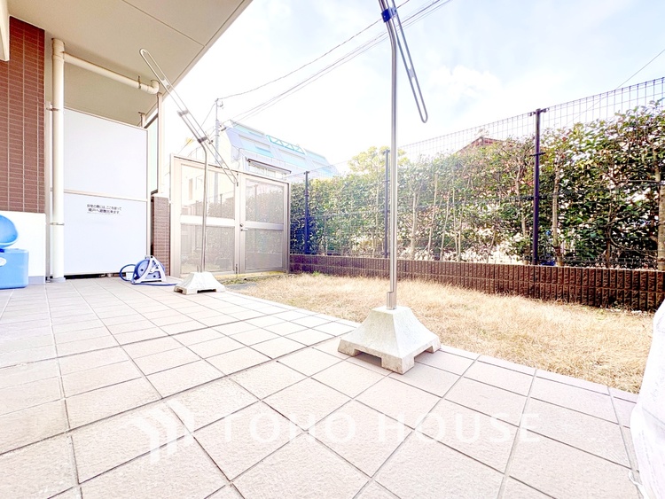 バルコニー 【バルコニー】ゆとりある空間で、日常にゆったりとした時間をもたらします。