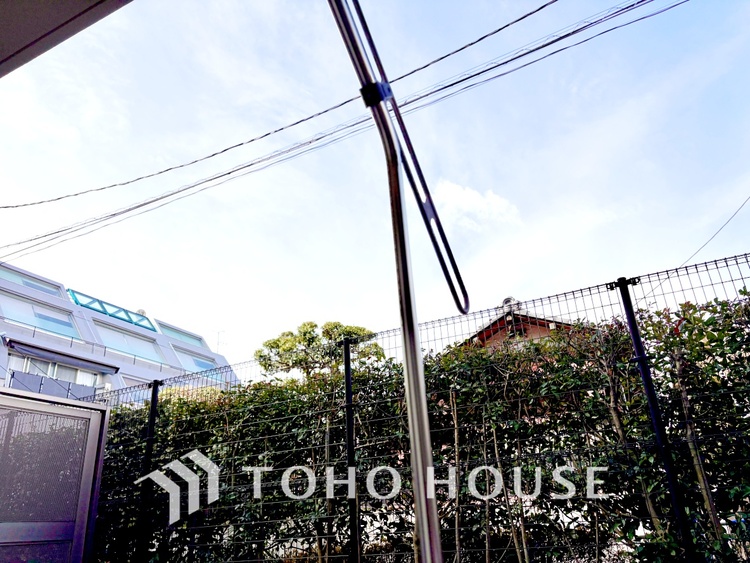 その他 【バルコニー】ご家族でのびのび使える、開放感あふれるバルコニーです。