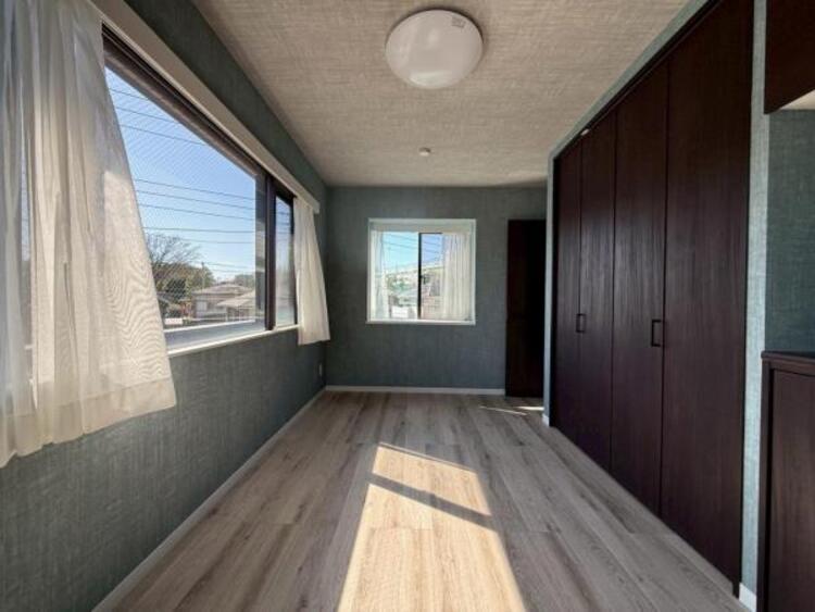 内装 自分の時間を充実させながら心豊かにできるプライベート空間！！穏やかな寛ぎを届ける仕様のゆとりある居室。個室のお部屋が欲しいという要望に応える設計で、過ごす時間が長くてもゆったり落ち着いて過ごせそう！！