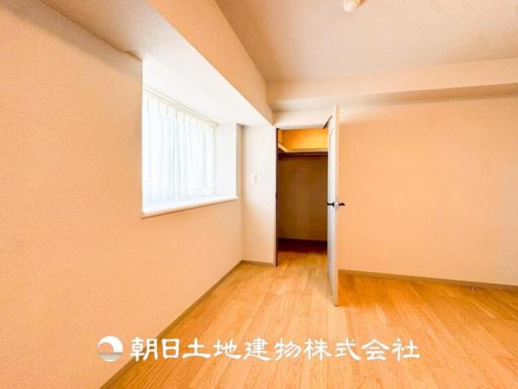 収納 【収納】部屋ごとに設けた収納は住みやすさへのこだわりがあります。シンプルで使いやすい収納スペース。