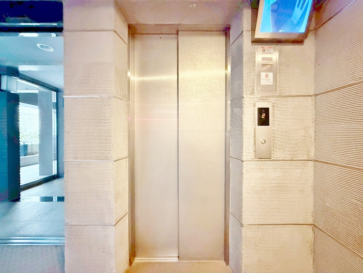 その他 エレベーターの管理も、きちんと行き届いてます。