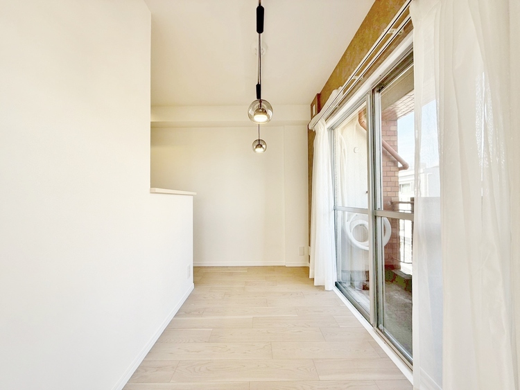 居間 豊かな居住性と、安心感を満たすクオリティが見事に調和した住空間。