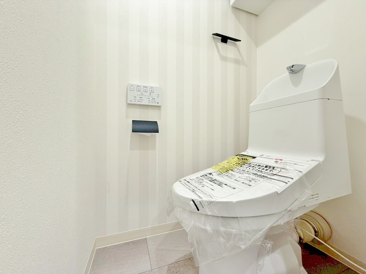 トイレ 暮らしの中のさりげないひとときの快適さにも、こだわりを、持って設備を配しております。