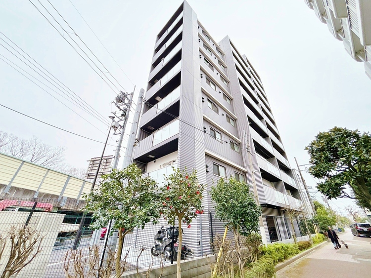 外観 現地に足をお運びいただいた際には、周辺散策などをお勧めいたします。