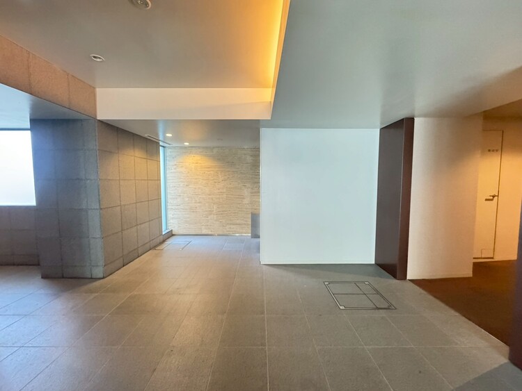 その他 館内は静寂な中が保たれており、管理が行き届いている印象を受けました。