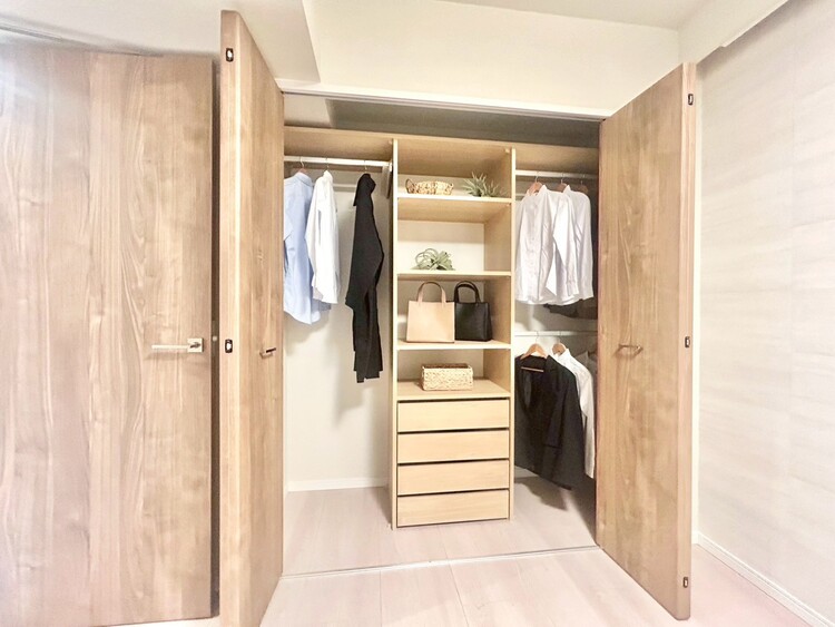 その他 収納スペースが付いていて、お部屋を広く使っていただけます。