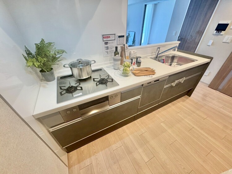 その他 使いやすくスタイリッシュなキッチン空間になっております。