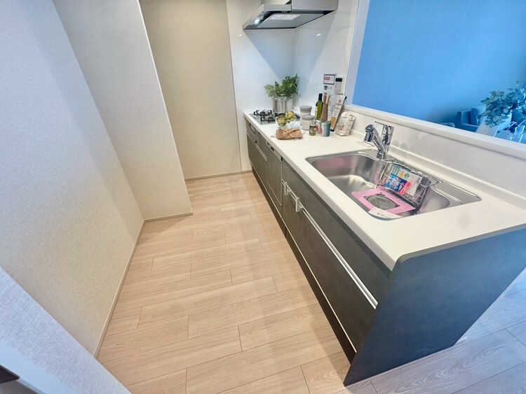 その他 開放感のあるキッチンスペース。調理をしながら、会話も弾みそうですね。