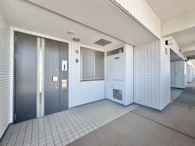 その他 清潔感のある落ち着いた雰囲気の玄関です。