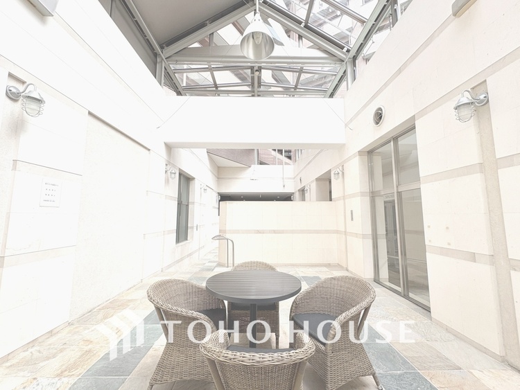 その他 【ENTRANCE】◆安心◆して歩ける。安心して家族の帰りを待てる。そんな安心を感じさせる住環境。