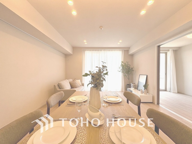 内装 【LIVING】◆煌びやか◆愛おしい家族との団欒の時間をより一層幸せなものに感じさせる煌びやかなLDK。輝かしい毎日が待っています。