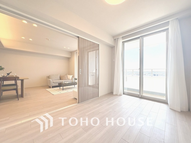 内装 【PRIVATE ROOM】◆快適◆な暮らしに不可欠な収納スペース。快適さとともに思い出も詰まっていく。