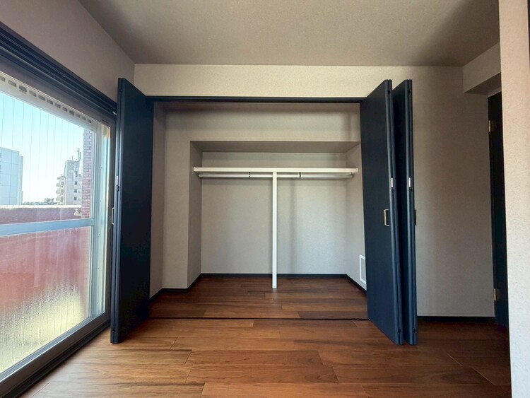 その他 収納スペースが付いていて、お部屋を広く使っていただけます。