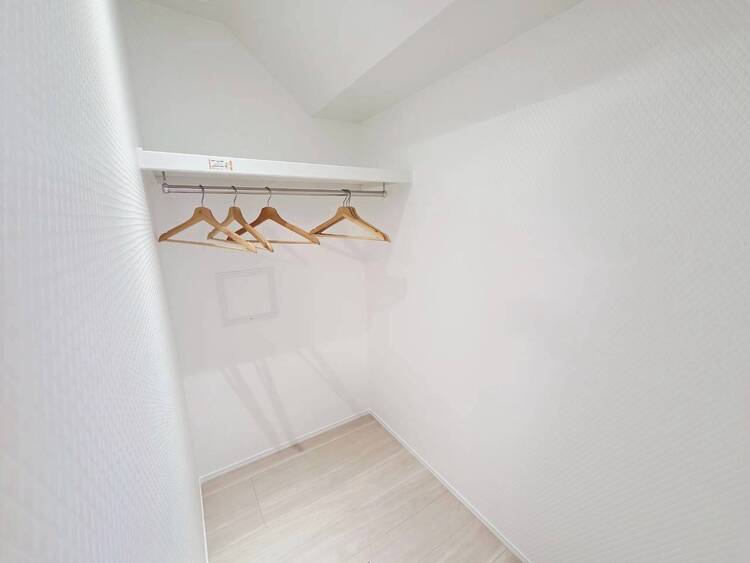 その他 収納スペースが付いていて、お部屋を広く使っていただけます。