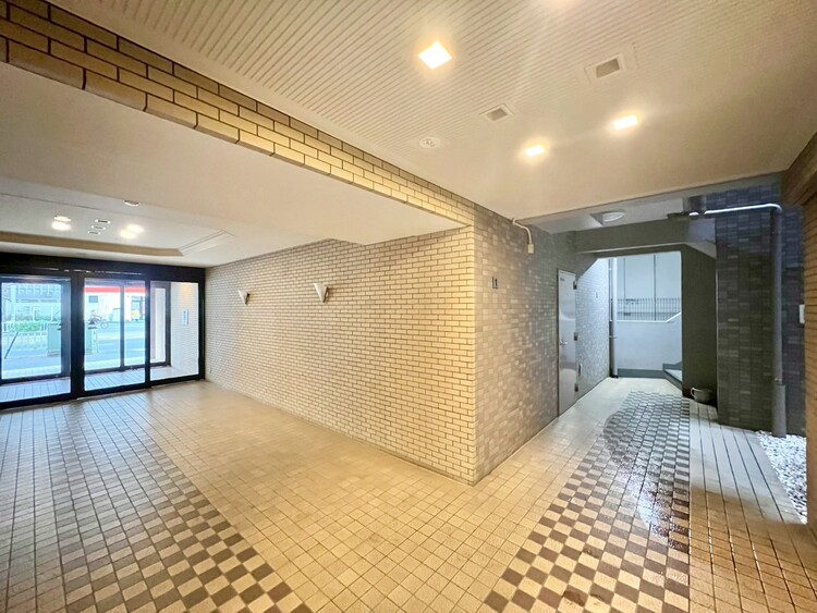 その他 館内は静寂な中が保たれており、管理が行き届いている印象を受けました。