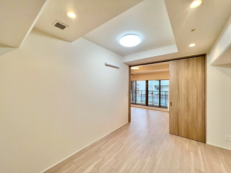 その他 清かで艶やかな時間をもたらしてくれる室内です。