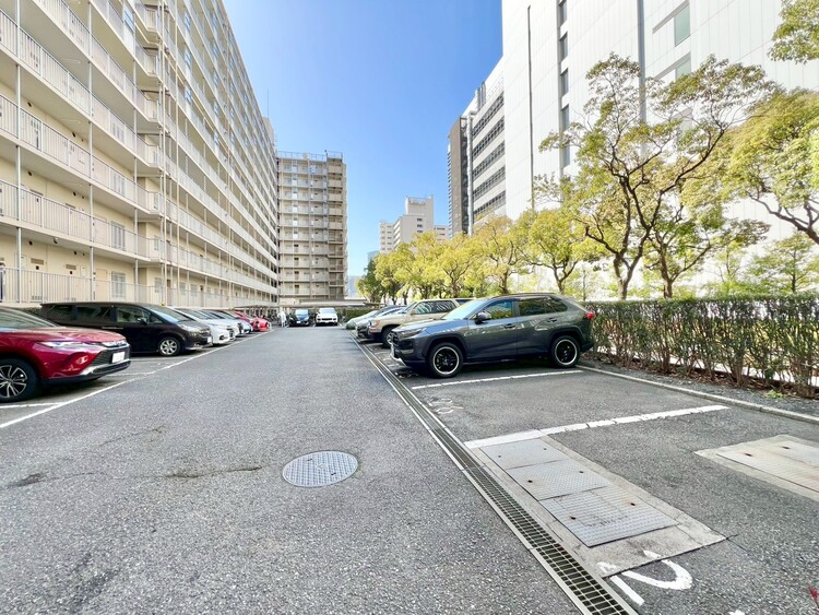 その他 駐車スペースが嬉しいですね。※空き状況は都度ご確認下さい。