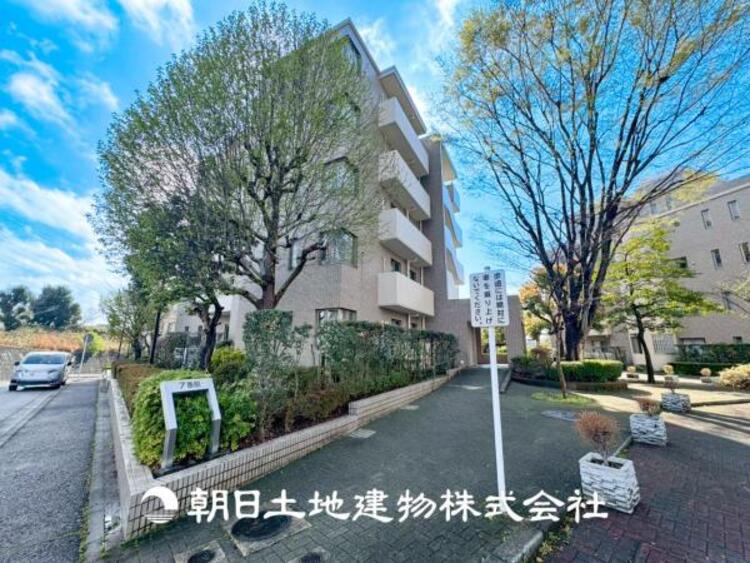 外観 【外観写真】時間のゆとりと空間、暖かな陽光がもたらす光と風を独占してください。新しい暮らしが始まります。