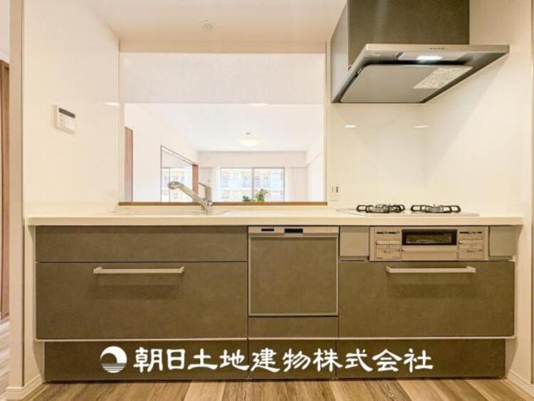 キッチン 【キッチン】毎日使う場所だからこそ、ストレスなく使えて、スムーズな家事ができる空間になっております。