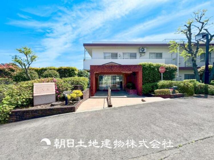 外観 【外観写真】時間のゆとりと空間、暖かな陽光がもたらす光と風を独占してください。新しい暮らしが始まります。