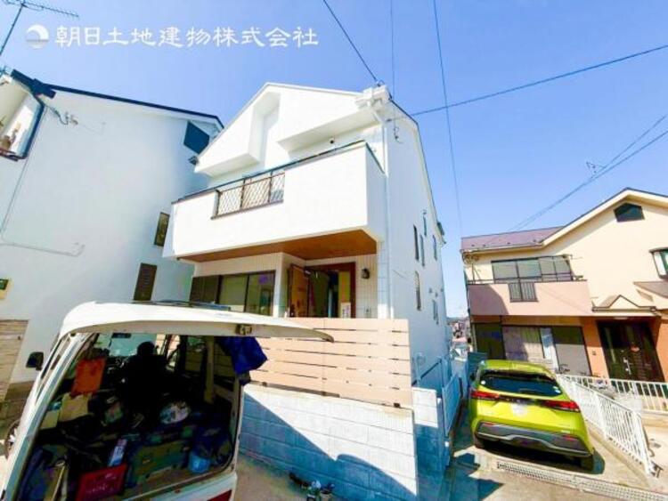 外観 自慢したくなるマイホーム！流行に左右されない上質な佇まい！！　満たされる時間をじっくり堪能できそうです　洗練されたものにふれることでもっともっと『おうちじかん』が充実したものになるでしょう！ 