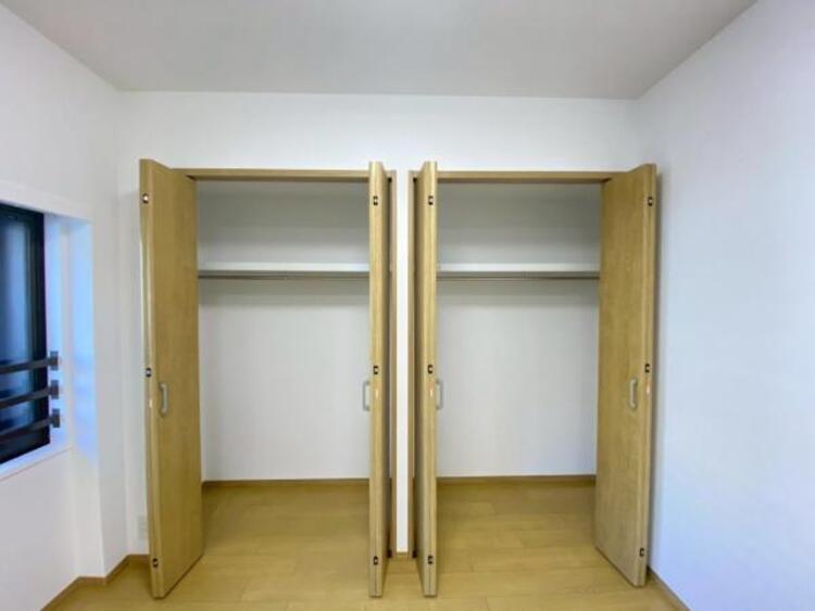 収納 居室には収納スペースが豊富なため、シンプルですっきりとした暮らしが実現できます。 