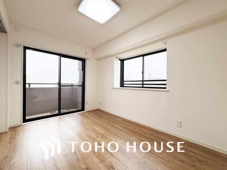 内装 1日の疲れを癒し、心地よく寛げるようゆったりとした広さをしています