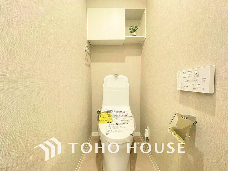 トイレ トイレには快適な温水洗浄便座付