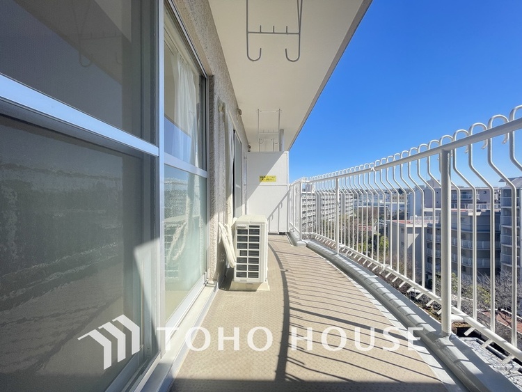 バルコニー 陽当たり良好なバルコニー