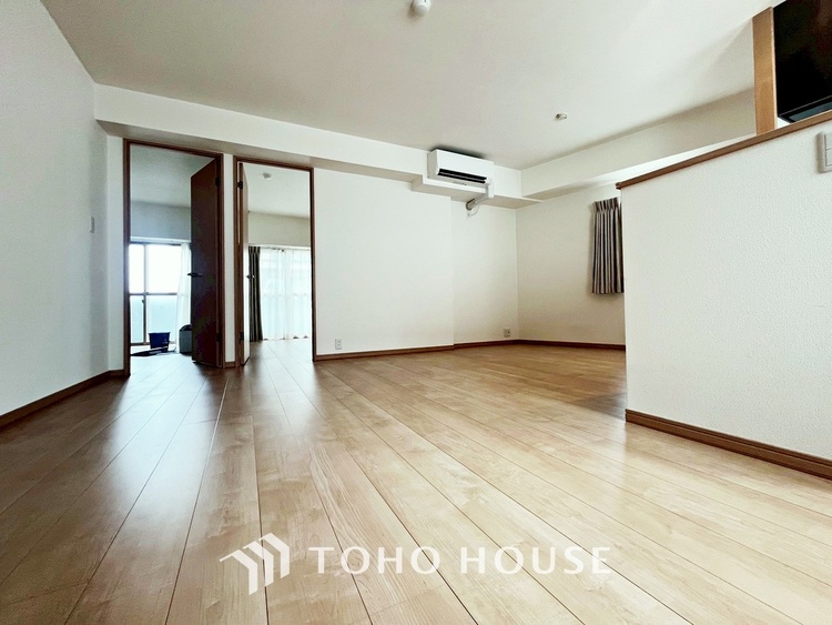 内装 【LIVING】◆Sunshine◆光が燦々と入り、いるだけで気持ちいい。「開放的でゆとりあるお部屋です。」