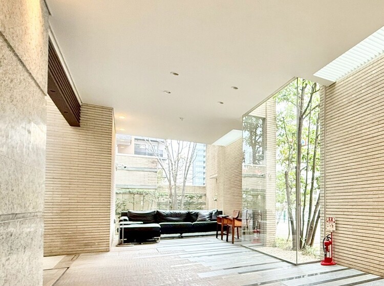 その他 館内は静寂な中が保たれており、管理が行き届いている印象を受けました。