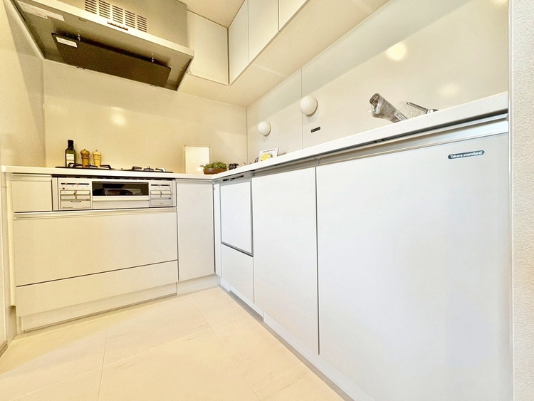 その他 開放感のあるキッチンスペース。調理をしながら、会話も弾みそうですね。