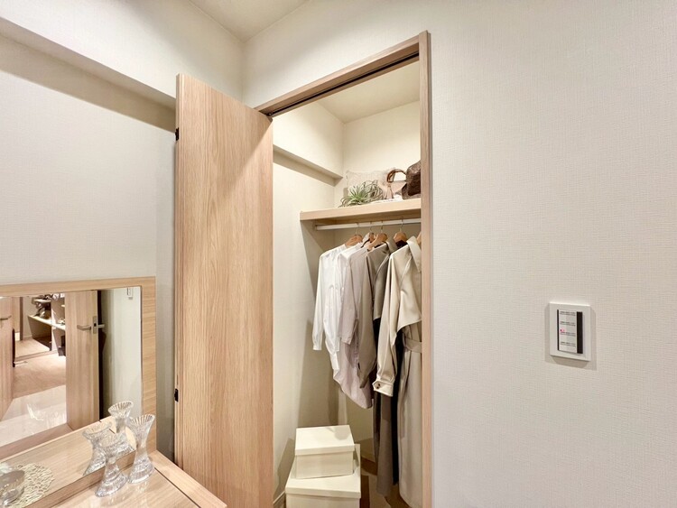 その他 家電やスーツケース、ストック品など何でも片付く嬉しい空間です。