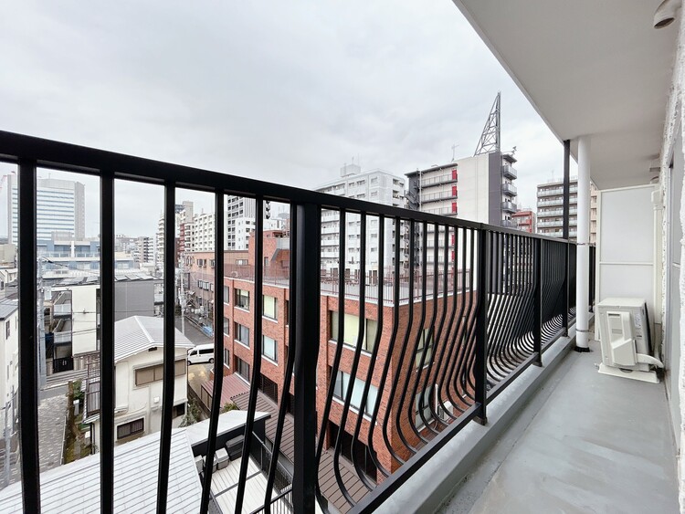 その他 朝の澄んだ空気や、夕方に吹く清々しい風を感じられるバルコニー。