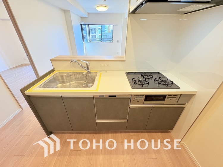 キッチン シンプルな部屋の雰囲気に溶け合うナチュラルキッチン