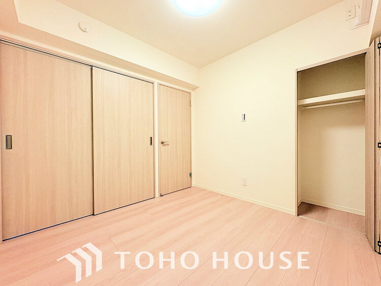 内装 シンプルですっきりとした室内は飽きのこない居心地の良い雰囲気