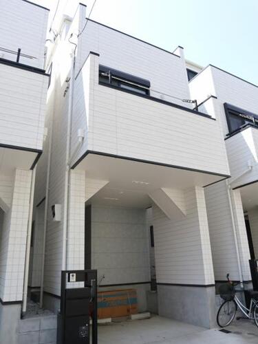 神奈川区三枚町　中古一戸建ての物件画像