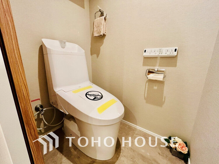 トイレ トイレには快適な温水洗浄便座付
