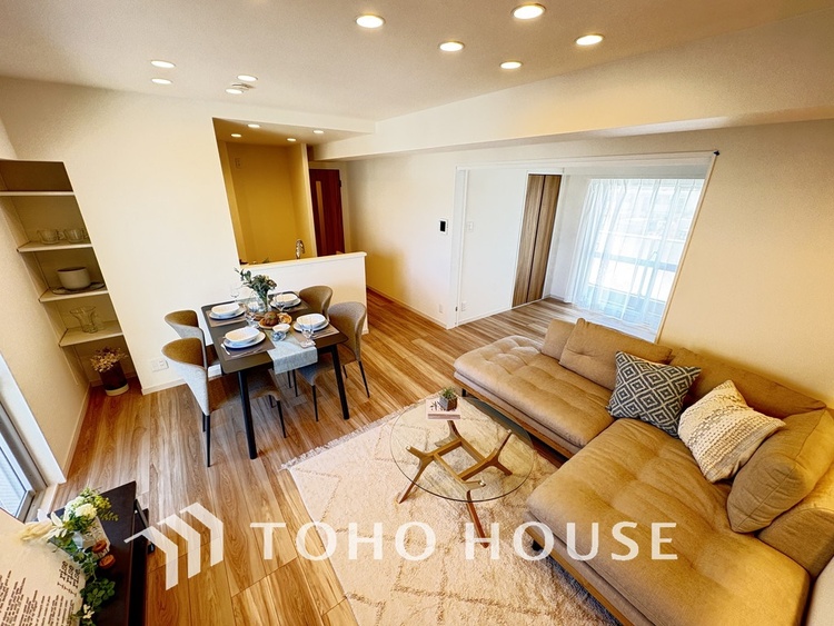 内装 ゆったりとくつろげる上質なリビングダイニング