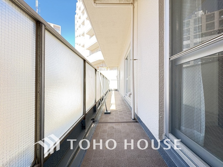 バルコニー 陽当たり良好なバルコニー