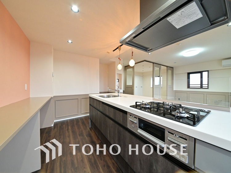 キッチン デザインと機能性を兼ね備えたシステムキッチン