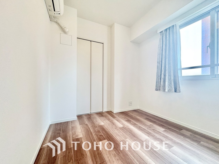 内装 寝室は一日の疲れを癒す大切な空間。快適で落ち着けるおすすめの間取りです。