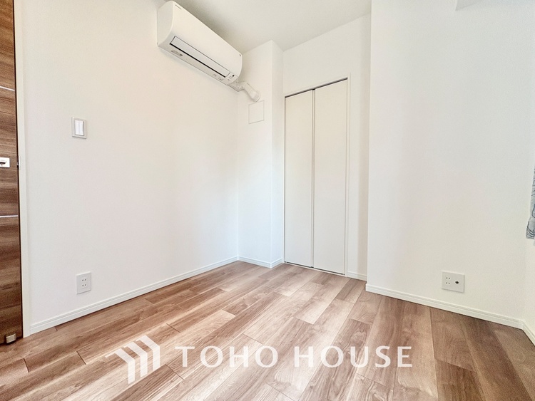 内装 感性を育むプライベートルームはシンプルでスマートな空間