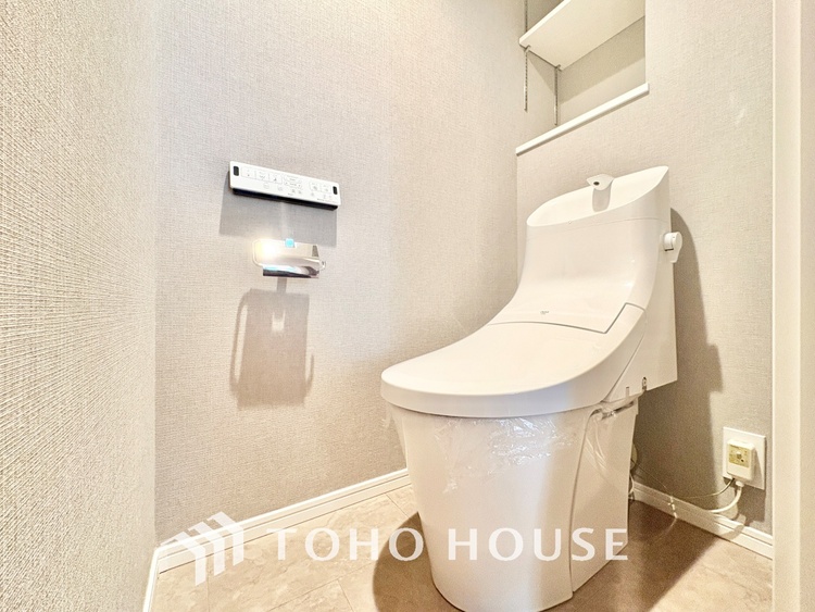 トイレ 清潔感あふれる快適なトイレ。毎日を心地よく過ごせるおすすめポイントです。