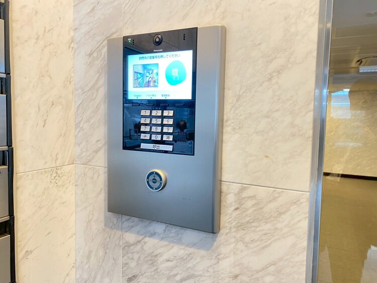 その他 誰が来てもわかる様にモニター付きインターホンを設置。