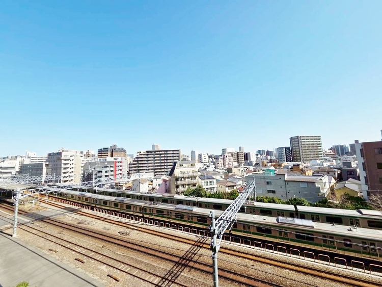 その他 眺望や窓からの景色が良いと、家で過ごす時間も快適です。