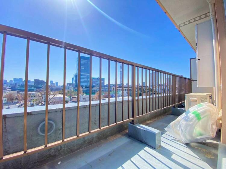 その他 朝の澄んだ空気や、夕方に吹く清々しい風を感じられるバルコニー。